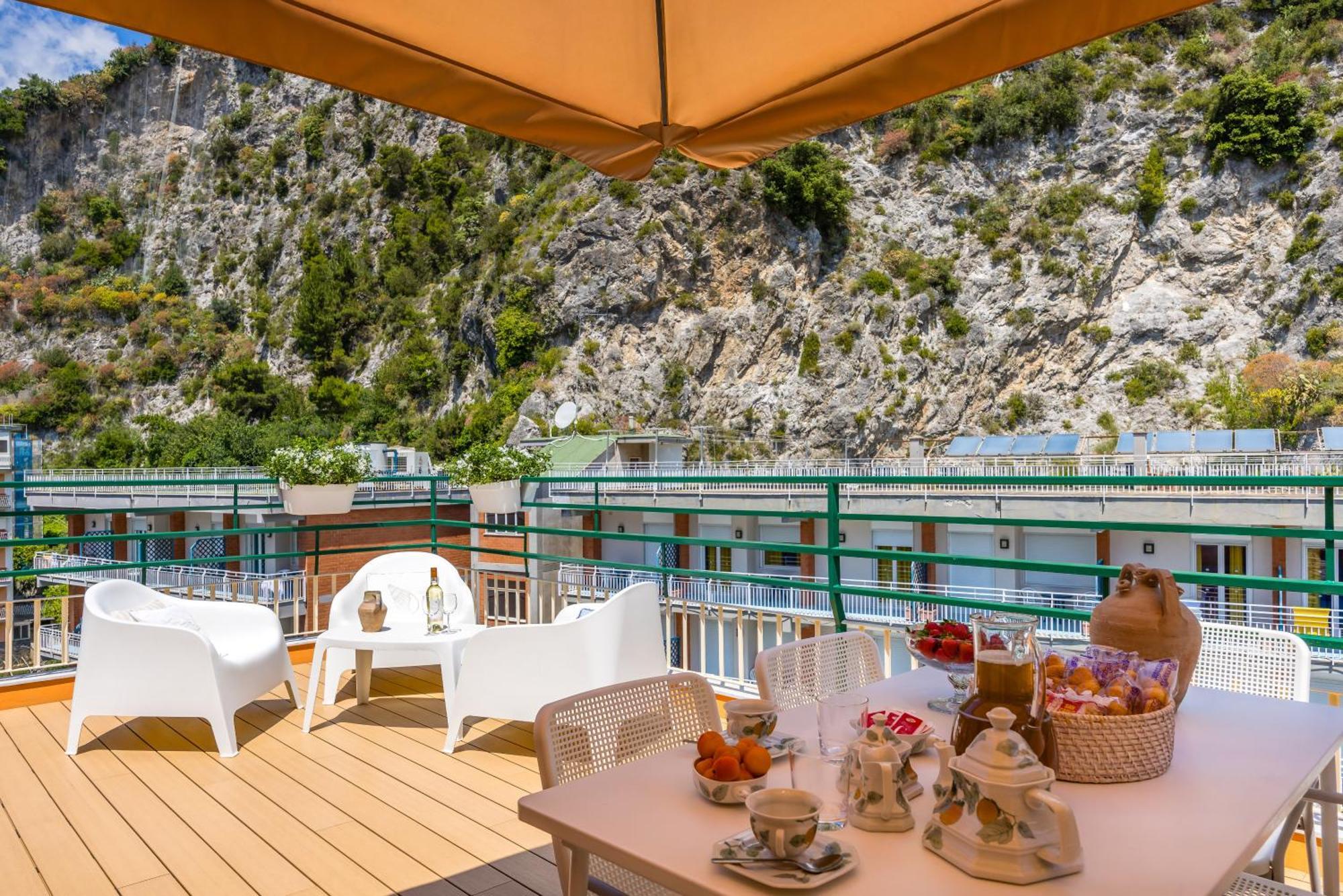 Le Terrazze Di Santa Tecla Apartment Maiori Exterior foto